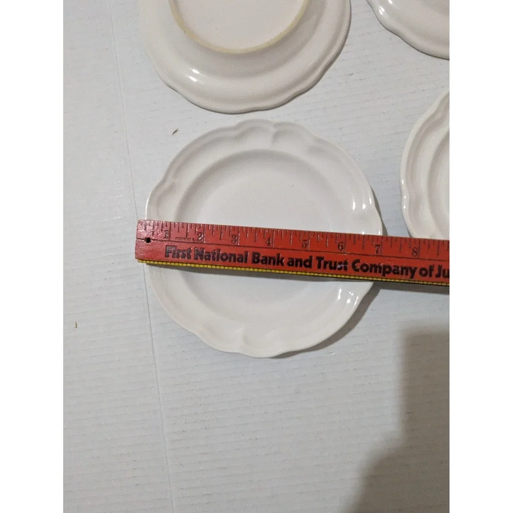Pfaltzgraaff Gazebo White Stoneware Bread and Butter Plates Set of 4 Scalloped
